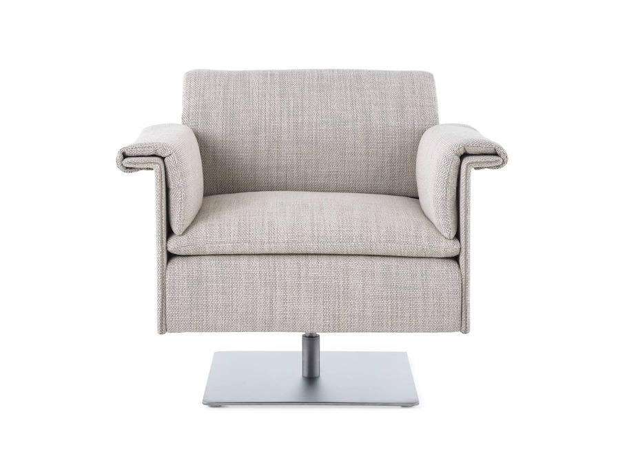 A photo - Mantle Club Chair–With Arms–Swivel Base