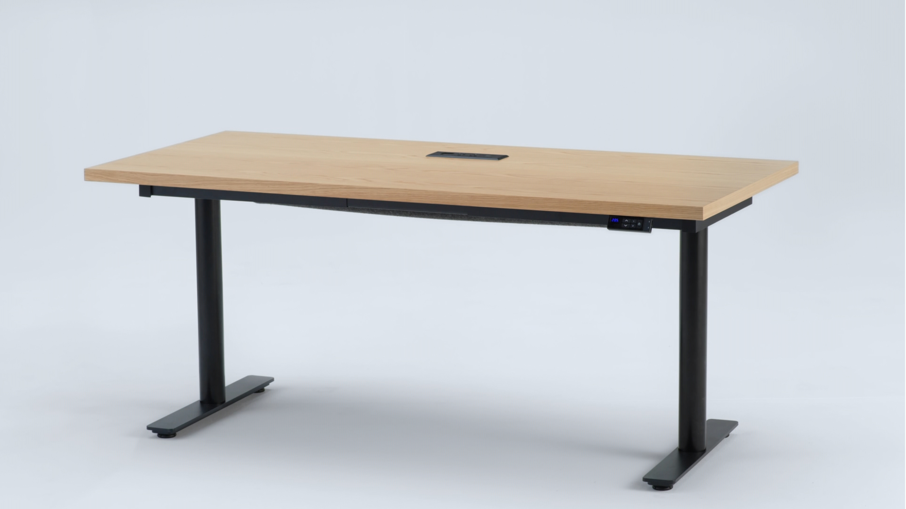 Geiger One Height-Adjustable Stand-Alone Desk video in loop.